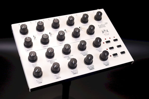 Bella:  Digital/Analog Hybrid Mono Synth