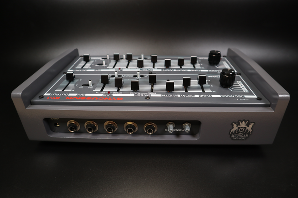 鍵盤楽器 Beehive / Michigan Synth Works Beehive, 8HP Plaits 鍵盤楽器 Beehive / Michigan Synth Works Beehive, 8HP Plaits