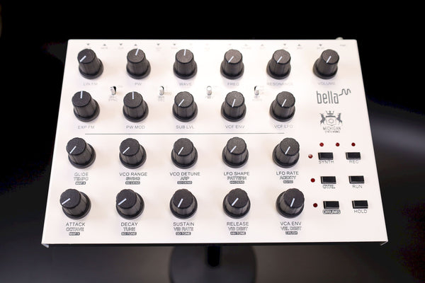 Bella: Digital/Analog Hybrid Mono Synth – Michigan Synth Works